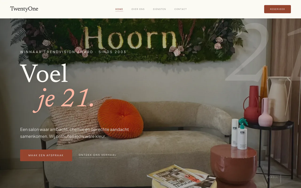 Screenshot van de website van Twentyone Hairdressers